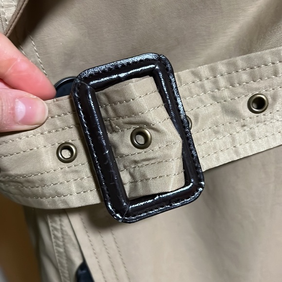 BCBG TRENCH COAT - Picture 3 of 7